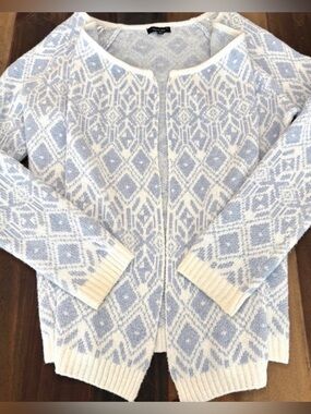Verve Ami Cardigan Knit Sweater Medium